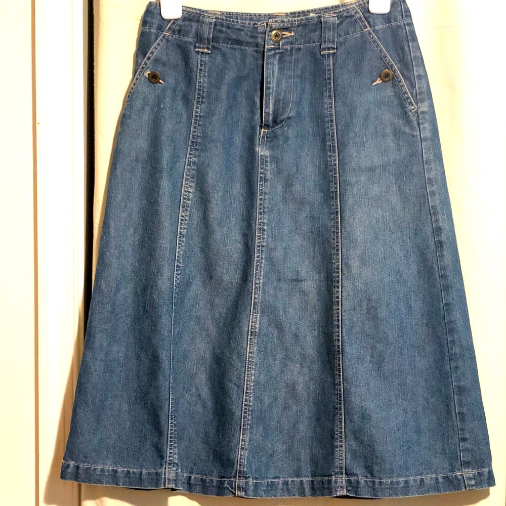 White Stag cotton/polyester A-line skirt